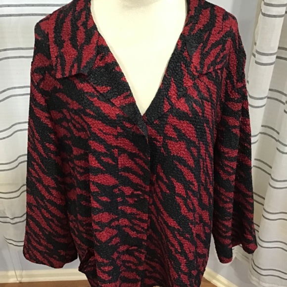 Chicos Travelers  Women Size 3 Jacket Cardigan Crinkled Red Black Tiger Stripe - Picture 5 of 13